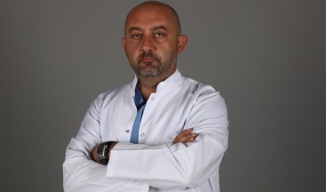 “Diş hastalıklarında lazerle tedavi hastayı rahatlatıyor”