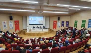 Uzmanlar ‘Eğitim ve Değerler Sempozyumu’nda buluştu