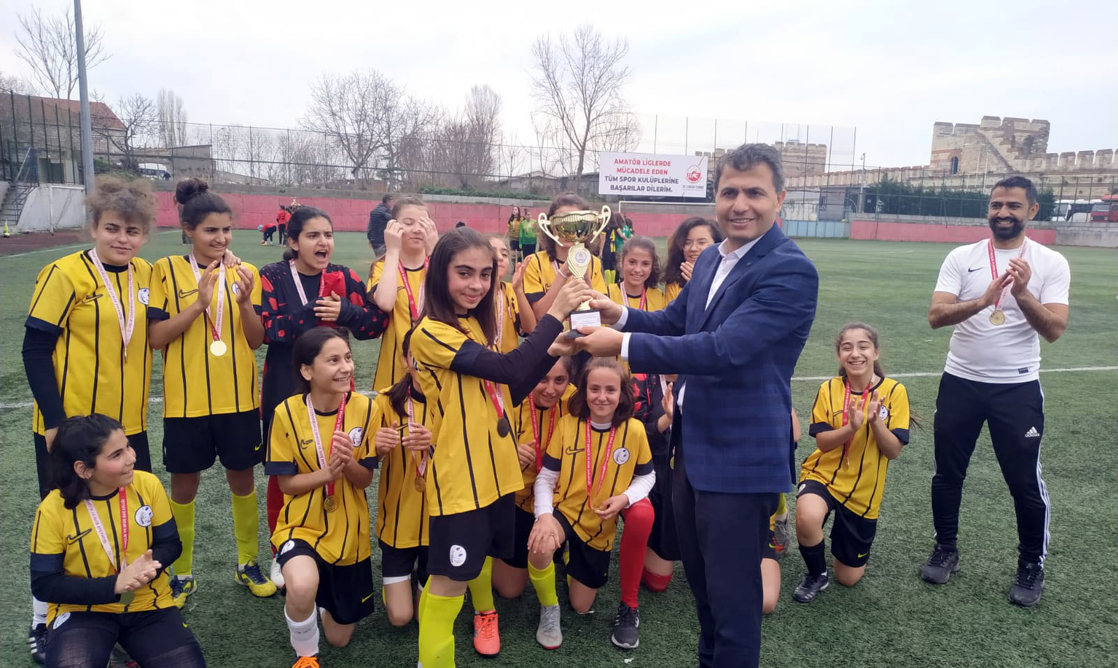 Bağcılarlı kızlar İstanbul şampiyonu oldu