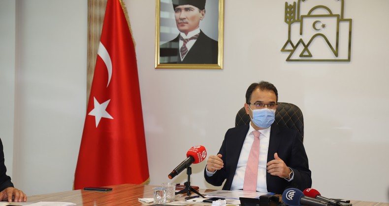 Vali Ayaz: Maske Doğru Takılırsa Korur