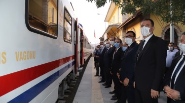 Bakanı Ersoy, Karaelmas Ekspresi ile Çankırı’ya geldi