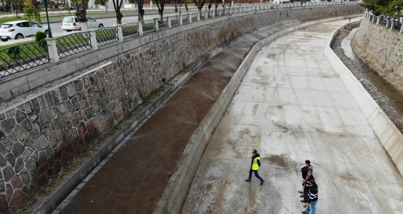 Tatlıçay’da Peyzaj Alanı Düzenleniyor