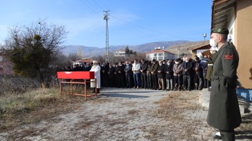 Uz.Çvş. Hüseyin Bozel Son Yolculuğuna Uğurlandı