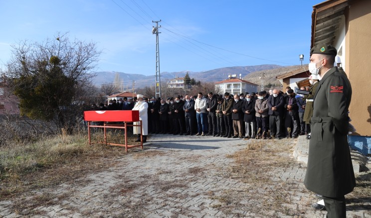 Uz.Çvş. Hüseyin Bozel Son Yolculuğuna Uğurlandı