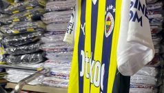 Fenerbahçe’den sahte forma operasyonu