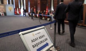 AK Parti’de aday adayı müracaat süresi uzatıldı