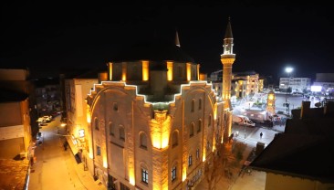 Aydınlatmalar Hacı Bektaşi Kurşunlu Camii’nin İhtişamını Ortaya Çıkarttı