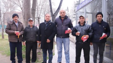 Atakan Yazgan, otobüs durakları ve otogar esnafını ziyaret ederek halkla buluştu