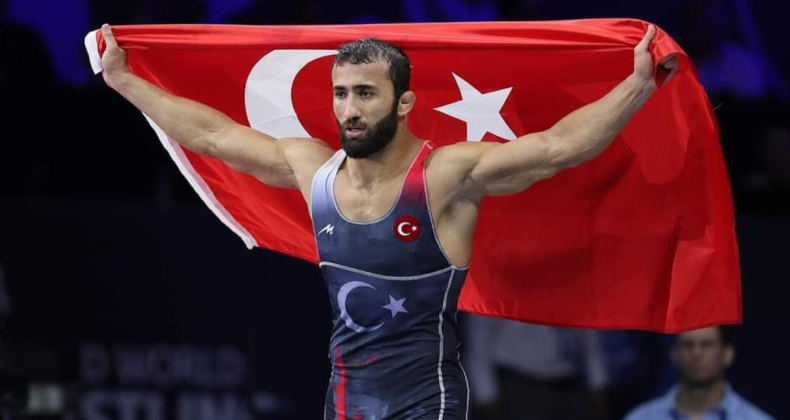 Güreşte, Enes Başar ve Burhan Akbudak Olimpiyat Kotası Aldı