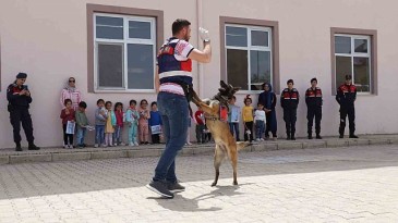 Jandarmanın 185’inci kuruluş yıldönümünde çocuklara özel etkinlik