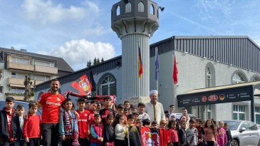 Leverkusen DİTİB Camii‘nden şehirin Bundesliga Şampiyonu’na kutlama