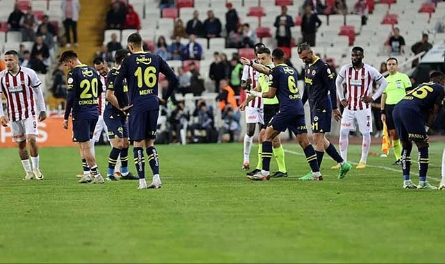 Sivasspor-Fenerbahçe maçının VAR kayıtları yayınlandı