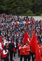 19 Mayıs Yurtta Coşkuyla Kutlanacak