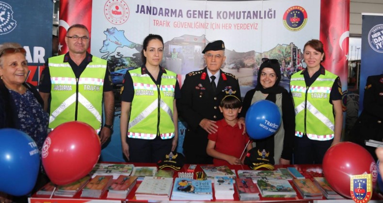 Orgeneral Arif Çetin Trafik Haftası etkinliğinde