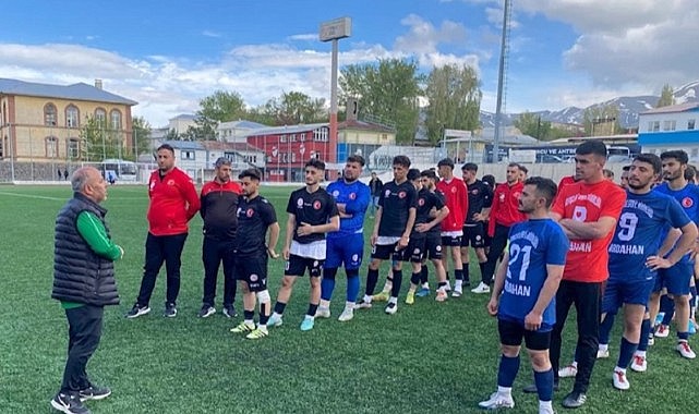 Ardahan KYK, futbol turnuvasında bölge şampiyonu oldu