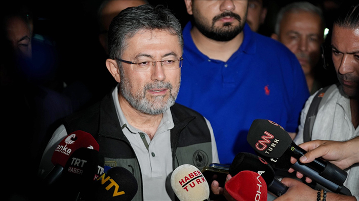 İzmir Karşıyaka’da çıkan yangın piknik ateşi nedeniyle başladı