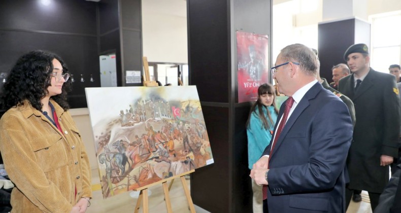 Vali Ziya Polat, “Çanakkale” temalı resim sergisinin açılışını gerçekleştirdi – Birlik Haber Ajansı