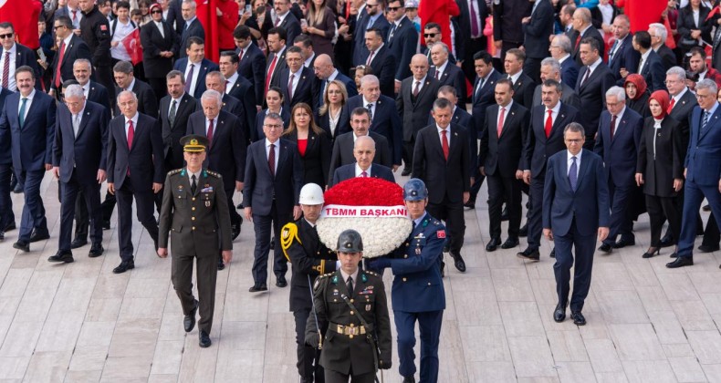 Bugün 23 Nisan: Devlet Erkanı Anıtkabir’i ziyaret etti! – Birlik Haber Ajansı