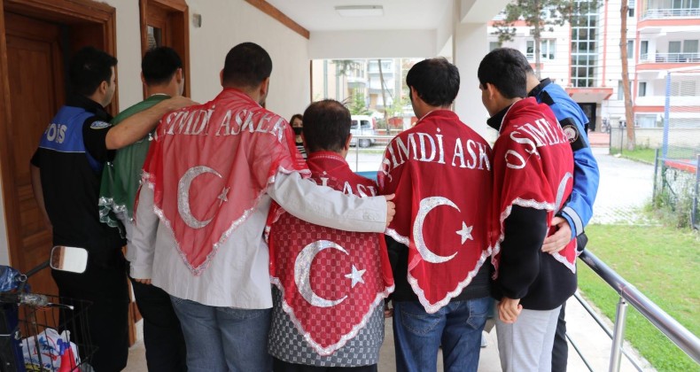 Amasya’da temsili askerlik öncesi engelli gençlere kına yakıldı – Birlik Haber Ajansı