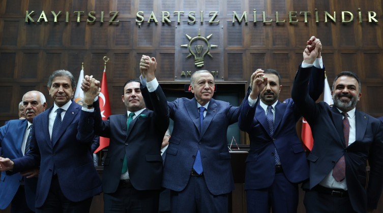 Milletvekili Ekici ve 4 Belediye Başkanı AK Parti’ye katıldı – Birlik Haber Ajansı
