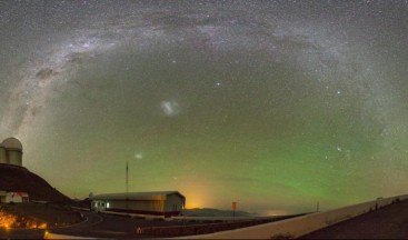 Atacama semalarında gizemli yeşil parıltı: Bilim insanları “airglow” dedi