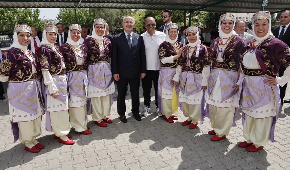 bu-ulkeye-sahip-cikmak-aileye-sahip-cikmakla-mumkundur.webp.webp