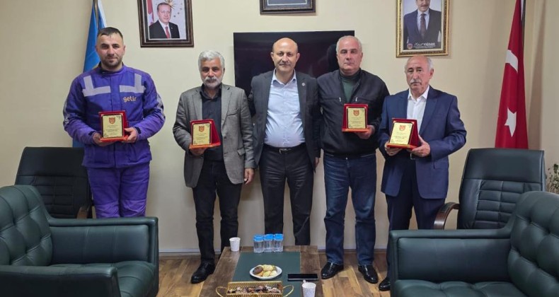 Kars’ta yılın şoförleri plaketle ödüllendirildi – Birlik Haber Ajansı