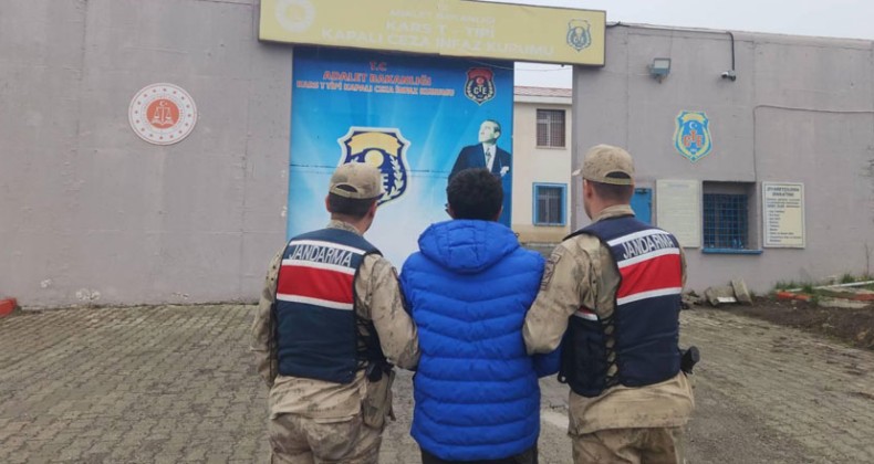Kars’ta uyarıcı madde suçundan hapis cezası bulunan şahıs jandarma ekiplerince yakalandı – Birlik Haber Ajansı