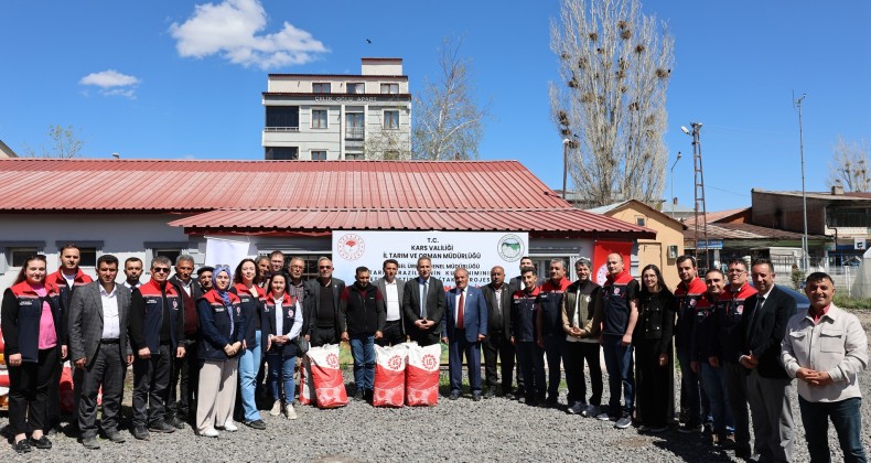 Kars’ta çiftçilere ücretsiz tohum dağıtıldı – Birlik Haber Ajansı