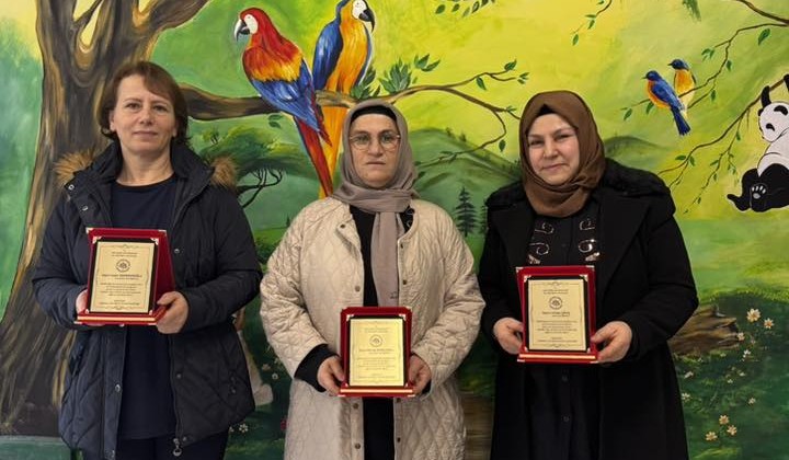 Emekliye ayrılan usta öğreticilere veda töreni düzenlendi – Birlik Haber Ajansı