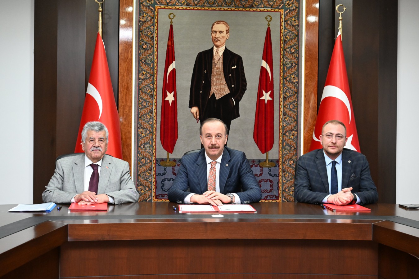 isparta-vali-erin.jpg