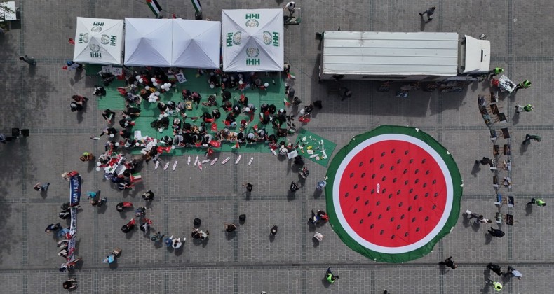 İstanbul’da kadınlardan Gazze’ye destek eylemi… – Birlik Haber Ajansı