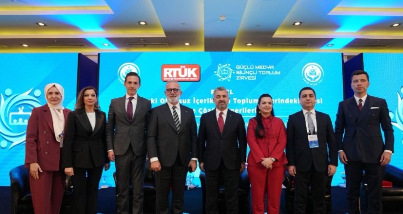 “Medyadaki Olumsuz İçeriklerin Toplum Üzerindeki Etkisi ve Çözüm Önerileri” Paneli Ankara’da gerçekleştirildi – Birlik Haber Ajansı