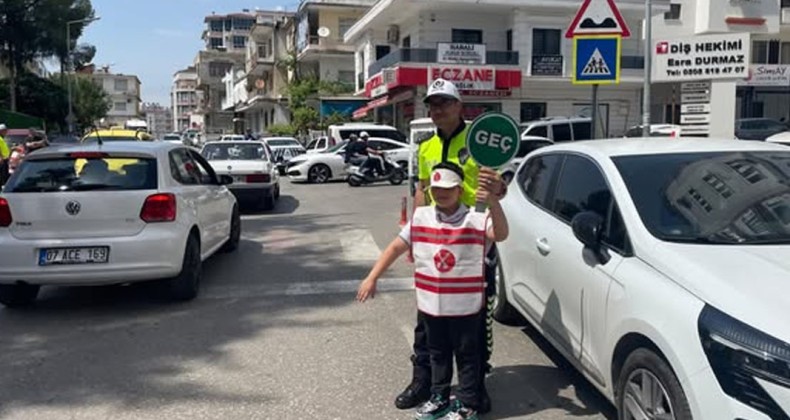 Antalya’da miniklere trafik bilinci aşılandı – Birlik Haber Ajansı