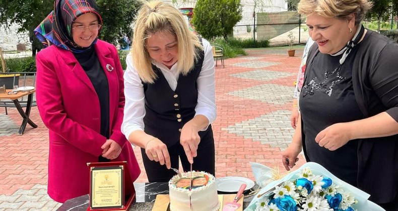 Isparta’da Anneler Günü kapsamında yüreklere dokunan sürpriz – Birlik Haber Ajansı